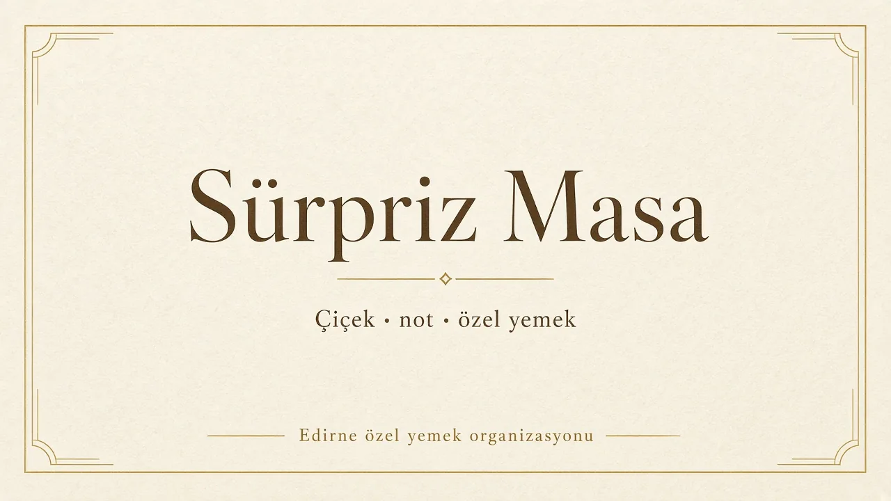 Çiçek ve not ile kurulmuş sürpriz masa